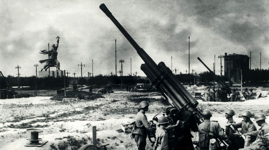 Джейк - порно актер.